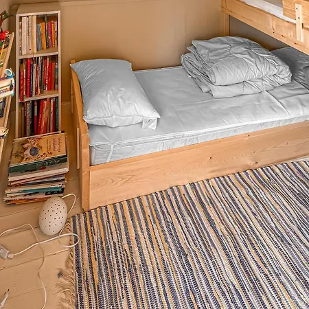 2 Bedroom Gorgeous In *