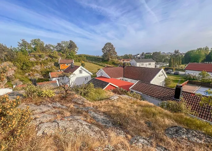 2 Bedroom Gorgeous In Grimstad (Aust-Agder)