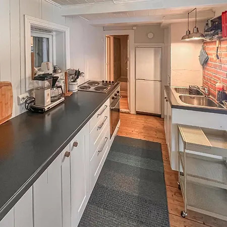 2 Bedroom Gorgeous In Prázdninový dům