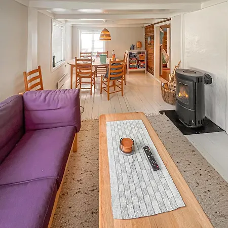 Holiday home 2 Bedroom Gorgeous In Grimstad (Aust-Agder)