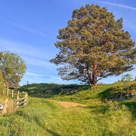 2 Bedroom Gorgeous In Grimstad (Aust-Agder)
